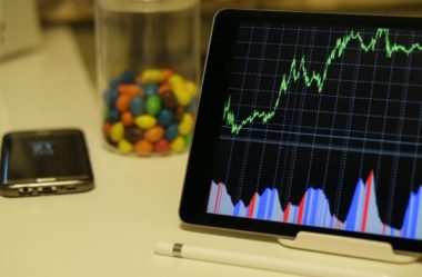 Position Trade: O que é e Como Investir com o Mercado Fechado